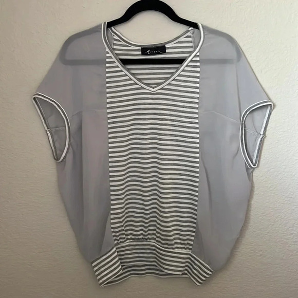 MONAMIE grey and white striped open sleeve semi sheer top - Picture 9 of 9